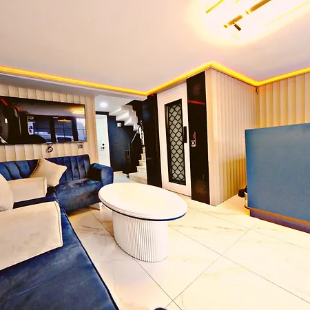 Hotel The Saint *