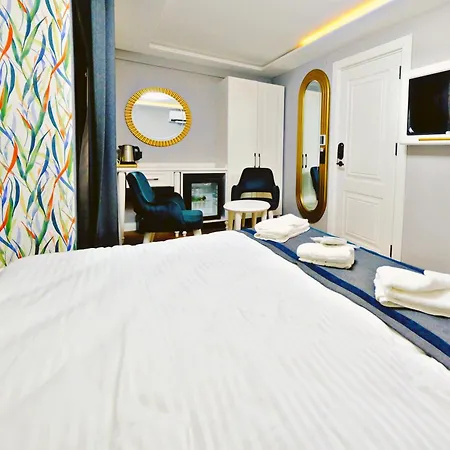 The Saint Hotel